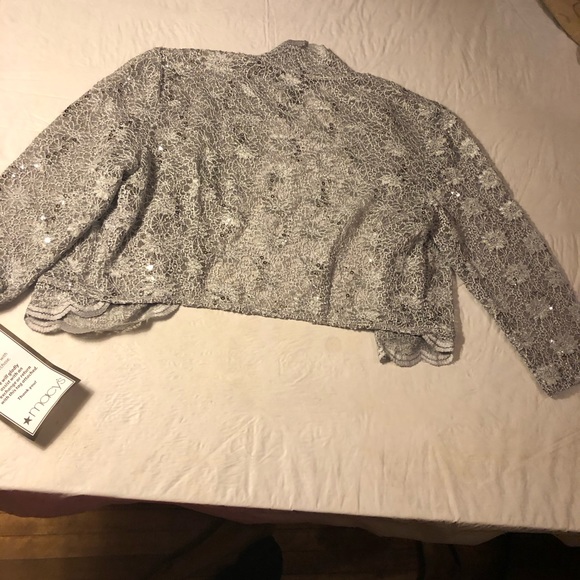 Lace Jacket - Picture 7 of 7